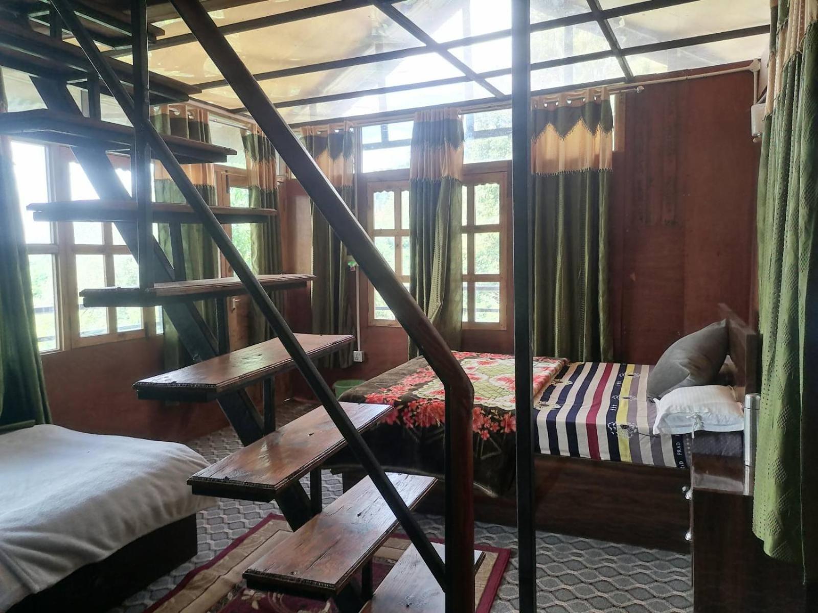 Jungle Crown Organic Homestay Nagarkot Exterior foto